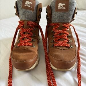 Sorel Tan Boots with Red Laces